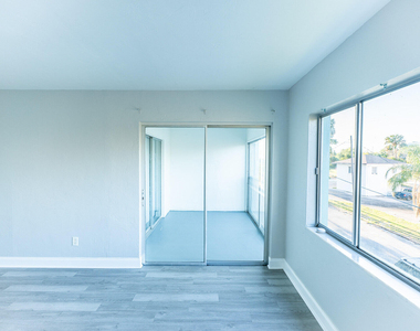 601 S Indian River Drive - Photo Thumbnail 6