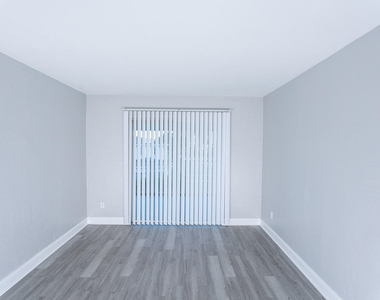 601 S Indian River Drive - Photo Thumbnail 12