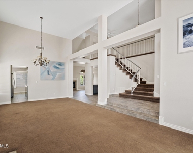 1300 N Sycamore Court - Photo Thumbnail 7