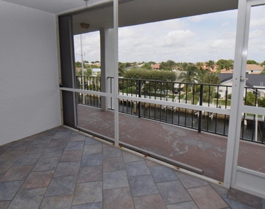 109 Paradise Harbour Boulevard - Photo Thumbnail 18