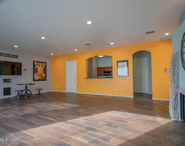 600 W Grove Parkway - Photo Thumbnail 23