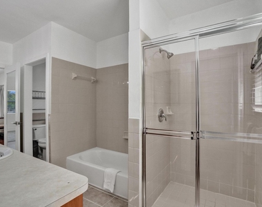 833 Sw 17th Street - Photo Thumbnail 30
