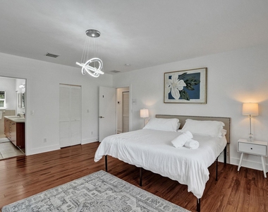 833 Sw 17th Street - Photo Thumbnail 25