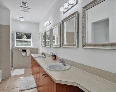 833 Sw 17th Street - Photo Thumbnail 27