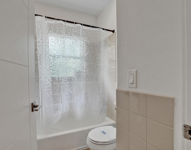 833 Sw 17th Street - Photo Thumbnail 36
