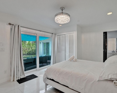 833 Sw 17th Street - Photo Thumbnail 9