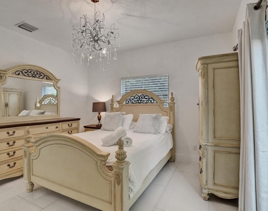 833 Sw 17th Street - Photo Thumbnail 21