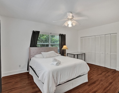 833 Sw 17th Street - Photo Thumbnail 33