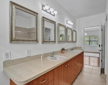 833 Sw 17th Street - Photo Thumbnail 29