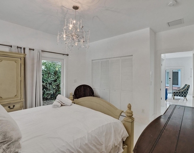 833 Sw 17th Street - Photo Thumbnail 22