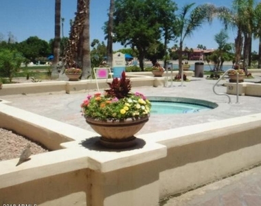 1633 E Lakeside Drive - Photo Thumbnail 31