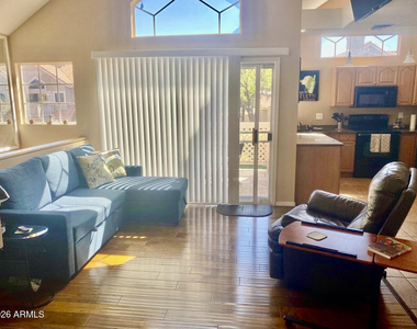 1633 E Lakeside Drive - Photo Thumbnail 2