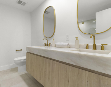 1865 S Ocean Drive - Photo Thumbnail 26