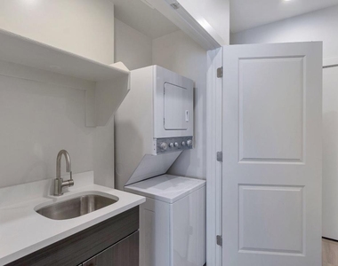 2015 N 50th Street - Photo Thumbnail 8