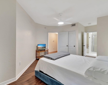 1207 Belmont Place - Photo Thumbnail 24