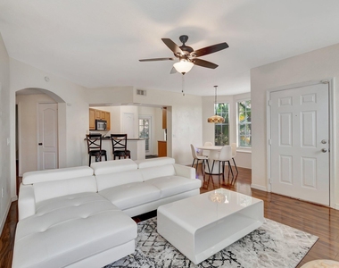 1207 Belmont Place - Photo Thumbnail 7