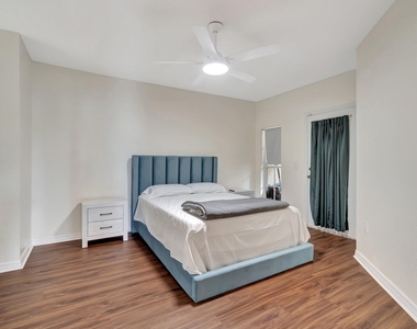 1207 Belmont Place - Photo Thumbnail 22