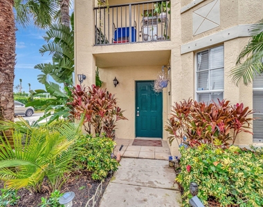 1207 Belmont Place - Photo Thumbnail 3