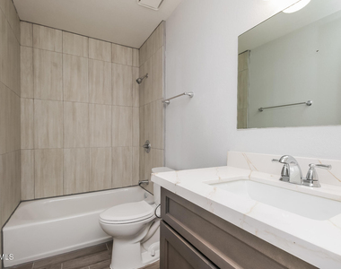 1050 W University Drive - Photo Thumbnail 14