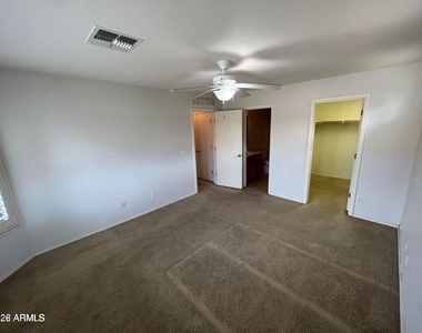 17442 W Watson Lane - Photo Thumbnail 13