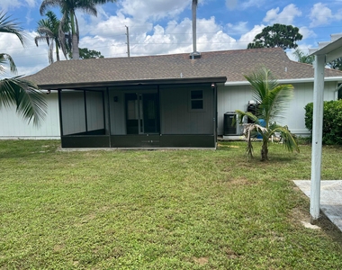 7105 North Boulevard - Photo Thumbnail 16