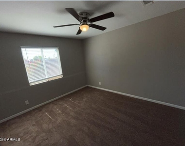 6010 N 21st Drive - Photo Thumbnail 9
