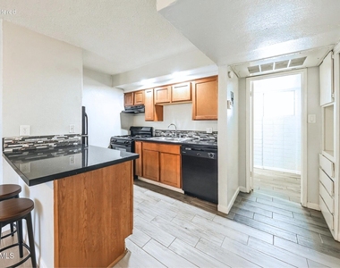 6320 N 16th -- - Photo Thumbnail 6