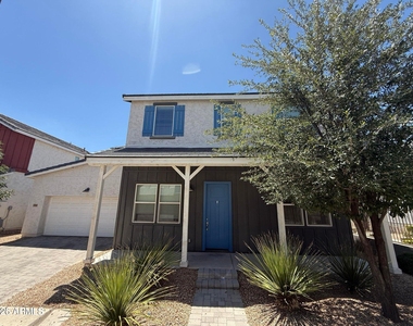 15694 W Melvin Street - Photo Thumbnail 1