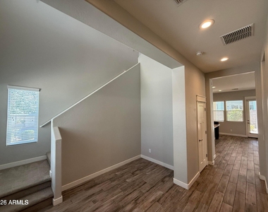15694 W Melvin Street - Photo Thumbnail 3