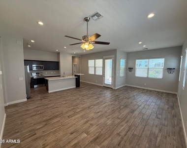 15694 W Melvin Street - Photo Thumbnail 7