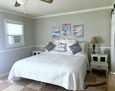 335 Farnham P - Photo Thumbnail 14