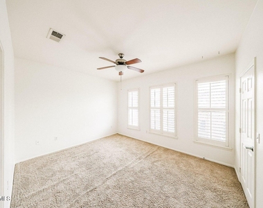 14250 W Wigwam Boulevard - Photo Thumbnail 15