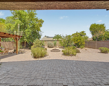 1900 E Woodsman Place - Photo Thumbnail 39
