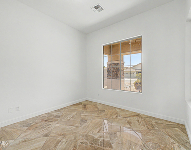 1900 E Woodsman Place - Photo Thumbnail 7