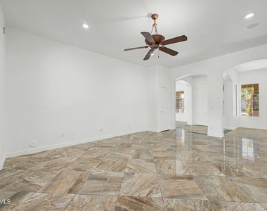 1900 E Woodsman Place - Photo Thumbnail 11