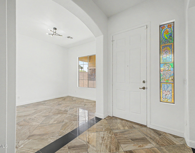 1900 E Woodsman Place - Photo Thumbnail 6