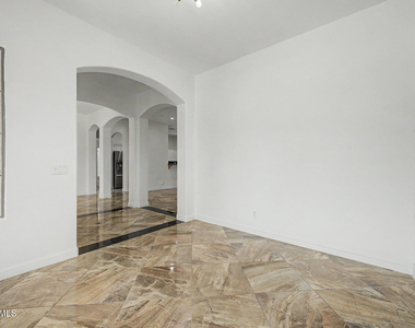 1900 E Woodsman Place - Photo Thumbnail 8