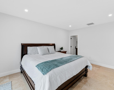 2785 Polo Island Drive - Photo Thumbnail 44