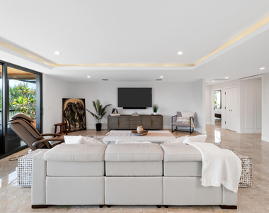 2785 Polo Island Drive - Photo Thumbnail 21