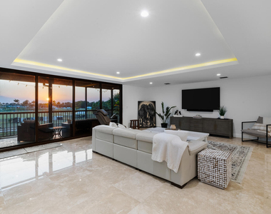 2785 Polo Island Drive - Photo Thumbnail 2