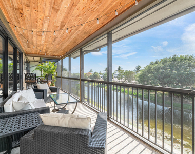 2785 Polo Island Drive - Photo Thumbnail 4