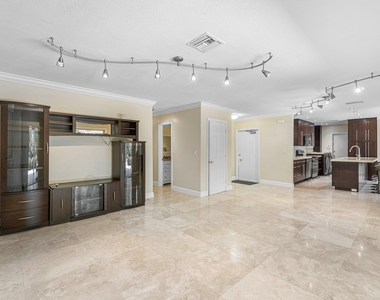 317 Ne 2nd Street - Photo Thumbnail 16