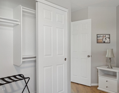 16630 N 61st Place - Photo Thumbnail 25