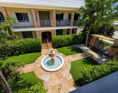 2131 Calais Drive - Photo Thumbnail 4