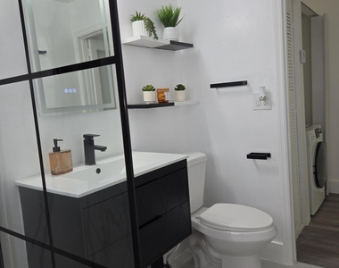 2131 Calais Drive - Photo Thumbnail 15