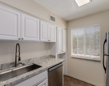 7141 N 16th Street - Photo Thumbnail 9