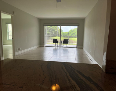 3100 N Palm Aire Drive - Photo Thumbnail 6