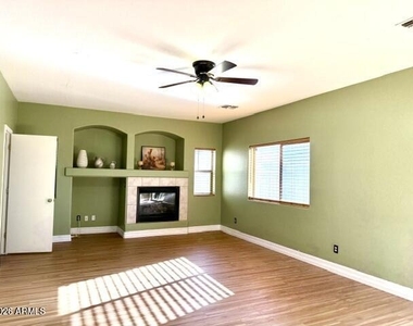 14626 N 132nd Avenue - Photo Thumbnail 7