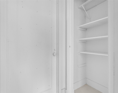 343 Van Buren Street - Photo Thumbnail 6