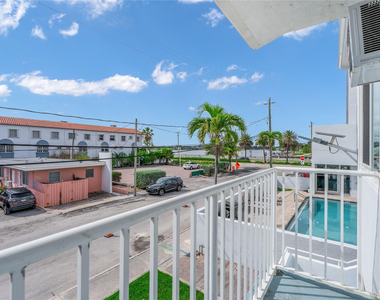 343 Van Buren Street - Photo Thumbnail 2